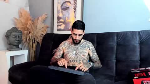 Vincent Sartori online show from October 31, 5:14 pm