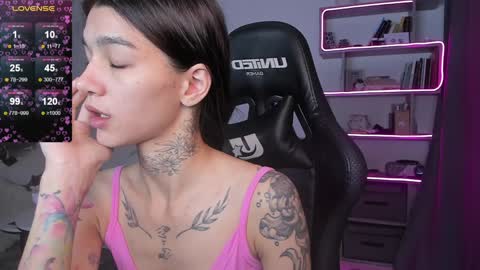 vinkitinkii online show from December 29, 10:01 am