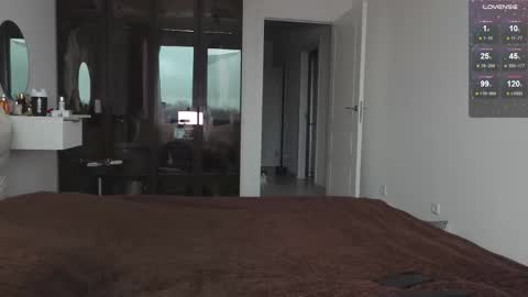 vinkitinkii online show from October 28, 7:34 am