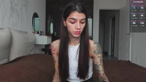 vinkitinkii online show from October 31, 7:31 am