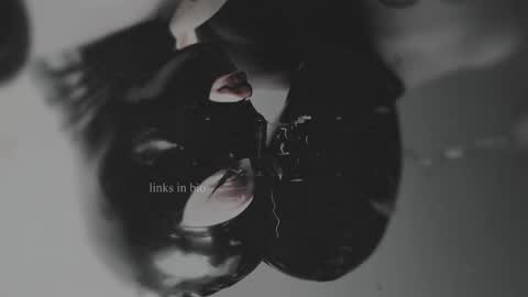 Diva Silvia online show from February 3, 11:09 am