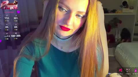 Snapshot of viola_1 chatting on February 27, 12:54 am Funny girl online show from February 27, 12:54 am