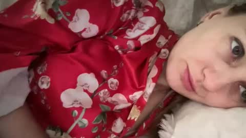 Snapshot of viola_1 chatting on September 21, 10:06 am Funny girl online show from September 21, 10:06 am