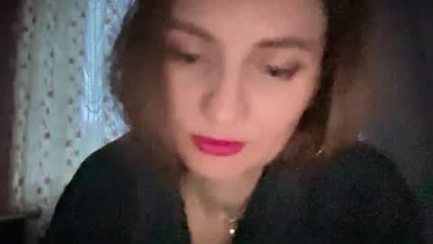 Snapshot of viola_1 chatting on October 27, 2:21 pm Funny girl online show from October 27, 2:21 pm