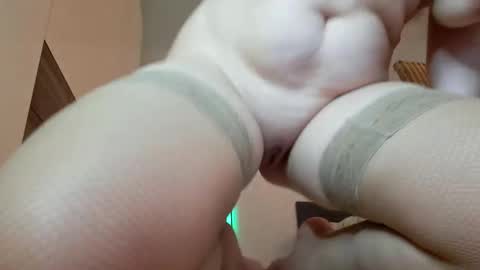 Snapshot of violahoney chatting on December 15, 6:48 pm Viola online show from December 15, 6:48 pm