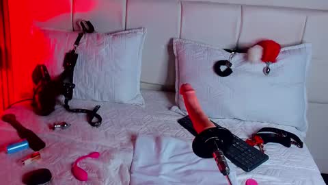 Snapshot of violet_bdsm chatting on October 26, 5:30 pm Violet online show from October 26, 5:30 pm