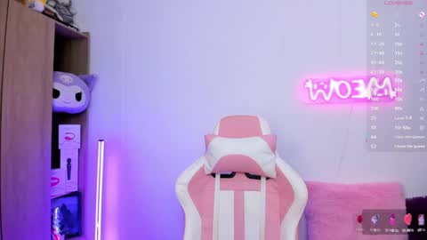 Snapshot of violet_catt chatting on January 29, 9:17 pm Violeta online show from January 29, 9:17 pm