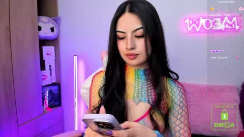 Snapshot of violet_catt chatting on February 13, 5:11 pm Violeta online show from February 13, 5:11 pm