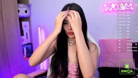 Snapshot of violet_catt chatting on February 21, 8:38 pm Violeta online show from February 21, 8:38 pm