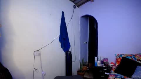 violet_hyuga online show from October 18, 2:03 am