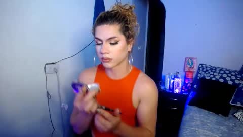 violet_hyuga online show from November 4, 3:38 am