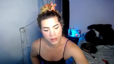 violet_hyuga online show from November 29, 2:03 am