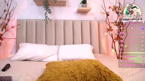 Violet Jones online show from December 23, 5:43 pm