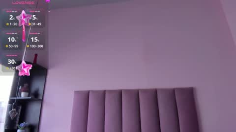 violet online show from September 25, 1:26 pm