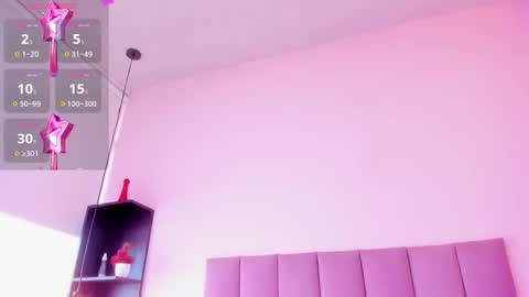 violet online show from October 18, 1:12 pm