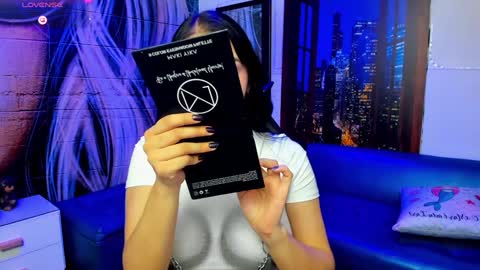     online show from January 22, 9:10 pm