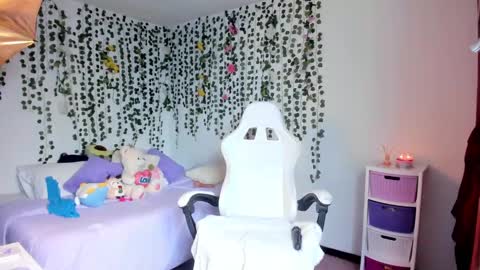 Snapshot of violeta_milleer chatting on January 14, 7:21 pm Violeta online show from January 14, 7:21 pm