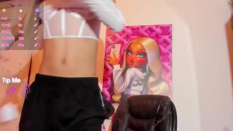 Snapshot of violeta_prince chatting on December 14, 11:04 am Violeta Princess Please help me with your thumbs up its important online show from December 14, 11:04 am