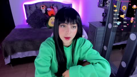 Violeta  Help me reach 150 thumbs up    online show from January 24, 8:32 pm