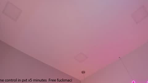 Violeth Hill online show from January 15, 5:50 am