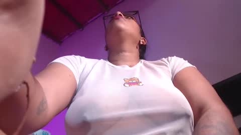 Snapshot of violethrammstein chatting on October 22, 9:09 am ViolethRammstein online show from October 22, 9:09 am