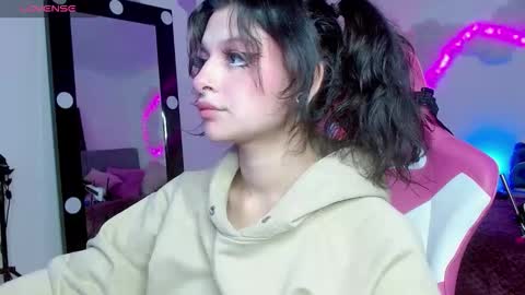   online show from October 23, 8:18 pm