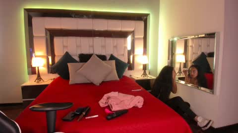 violetskinny online show from December 29, 7:22 pm