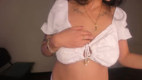 violetskinny online show from January 28, 11:17 pm