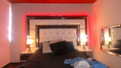 violetskinny online show from January 30, 7:04 pm