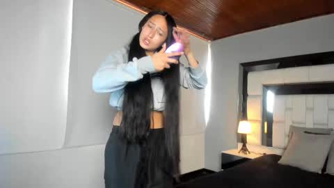 violetskinny online show from November 19, 7:58 pm