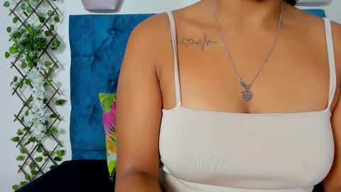 Snapshot of violett__rousee chatting on October 30, 3:24 pm violett rousee online show from October 30, 3:24 pm