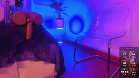 Violett  online show from November 5, 12:05 pm