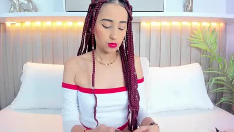 Violett  online show from September 29, 8:02 pm