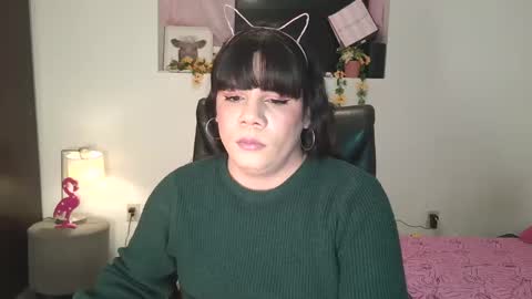 Snapshot of violettacam69 chatting on February 20, 2:40 am violettacam69 online show from February 20, 2:40 am