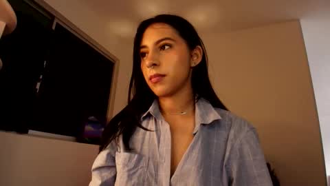 Violetta....Follow me in Twitter... online show from September 30, 11:26 am