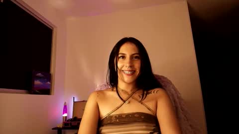 Violetta....Follow me in Twitter... online show from October 3, 3:47 am