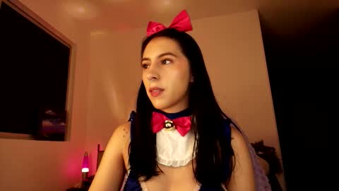 Violetta....Follow me in Twitter... online show from October 6, 2:09 am