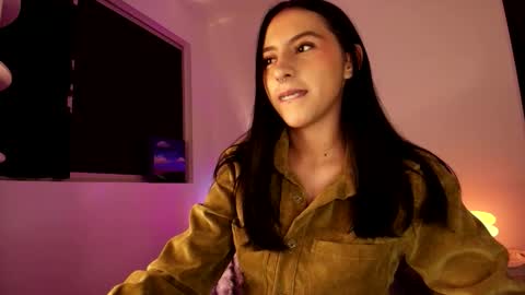 Violetta....Follow me in Twitter... online show from October 15, 4:01 am