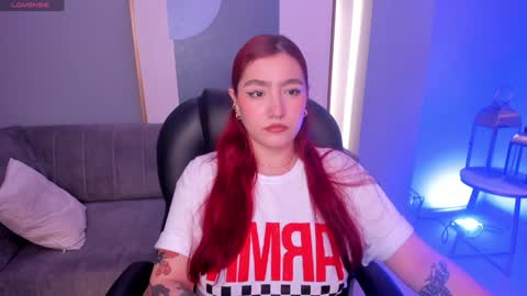 Violett Castel online show from February 5, 7:31 pm