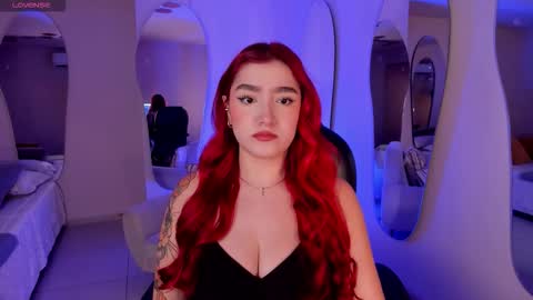 Violett Castel online show from September 29, 7:30 pm