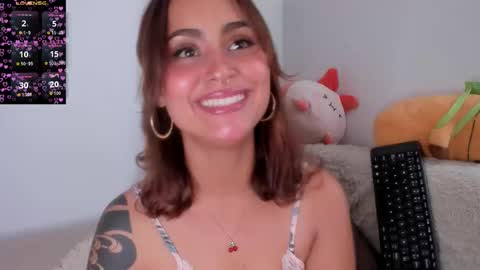 Violette  online show from September 28, 6:24 pm