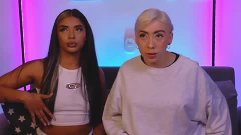 Violet online show from February 6, 1:16 am