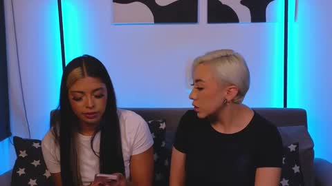 Violet online show from February 21, 1:00 am