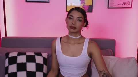 Violet online show from November 10, 3:16 am