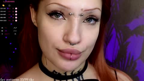 Snapshot of violetvio1ator chatting on January 25, 6:01 am Dommy mommy online show from January 25, 6:01 am