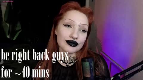 Snapshot of violetvio1ator chatting on February 21, 4:16 pm Dommy mommy online show from February 21, 4:16 pm