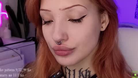 Snapshot of violetvio1ator chatting on October 10, 4:44 am Dommy mommy online show from October 10, 4:44 am