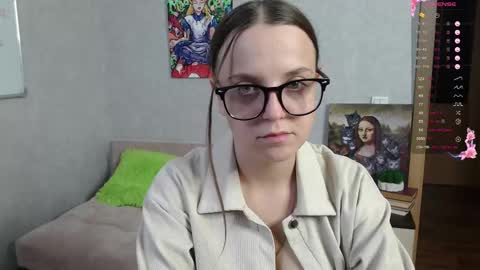 Violet online show from September 27, 6:57 pm