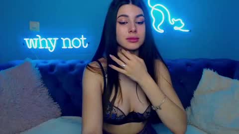 viollinalv online show from January 13, 8:47 am