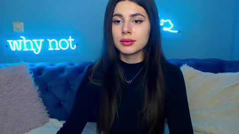 viollinalv online show from January 25, 8:42 am